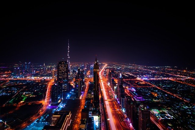 Quanto costa aprire società a Dubai Spese di apertura, affitto e deposito bancario